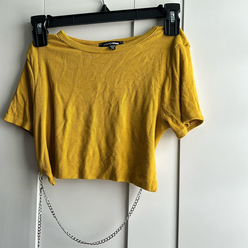Fashion Nova crop top